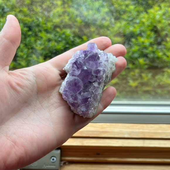 AMETHYST - Picture 5 of 5